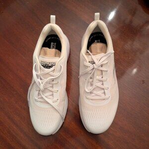 Skechers Go Run White Womens Athletic Sneaker great condition Sz 9